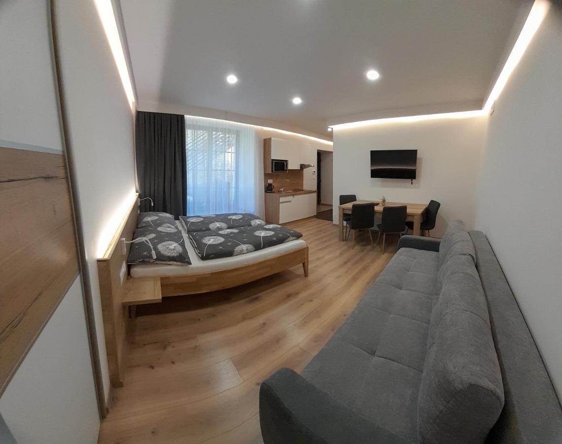 Apartmany Lumi Вельки-Славков Экстерьер фото